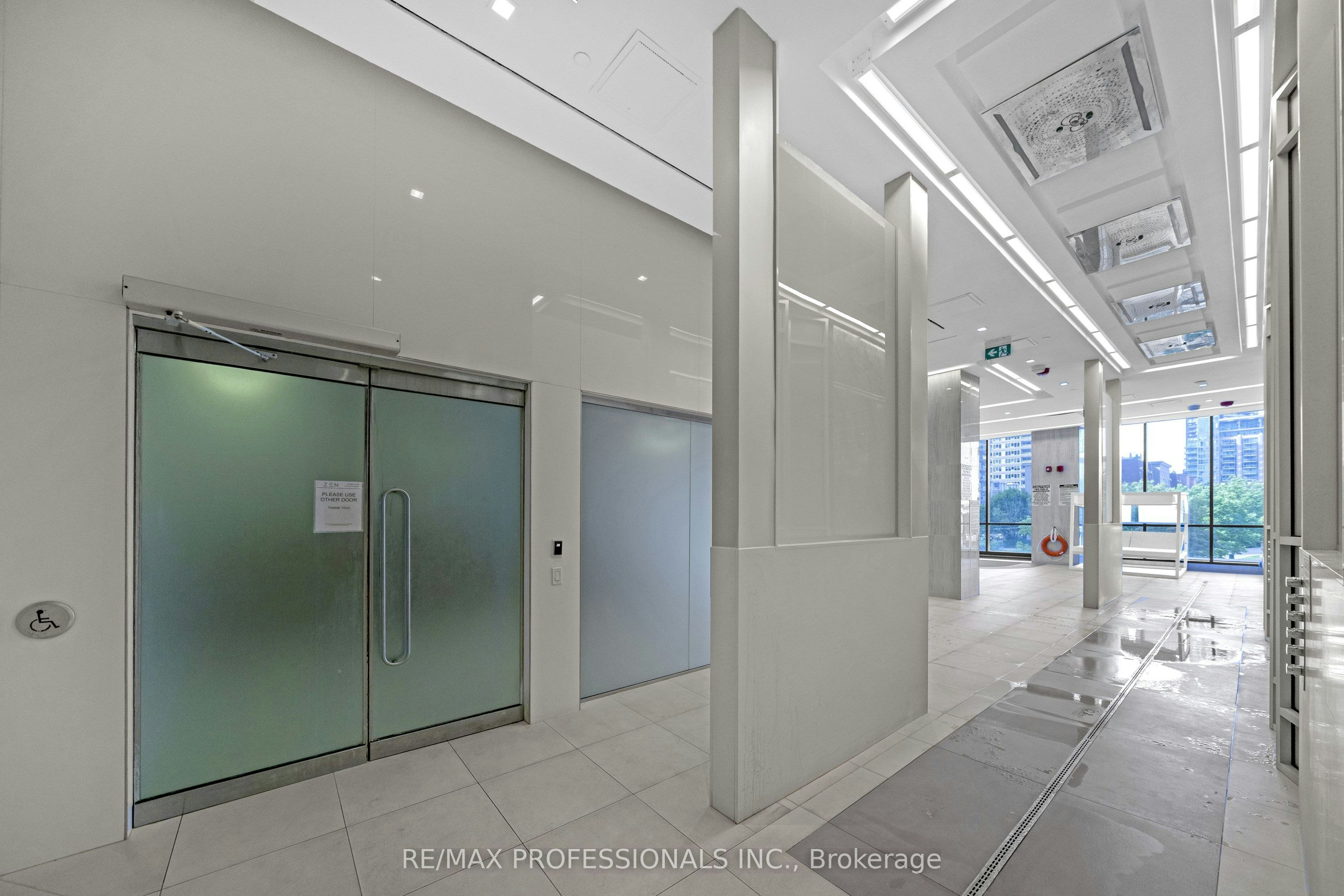 311-19 Western Battery Road, Toronto, ON, M6K 3S4 - 16