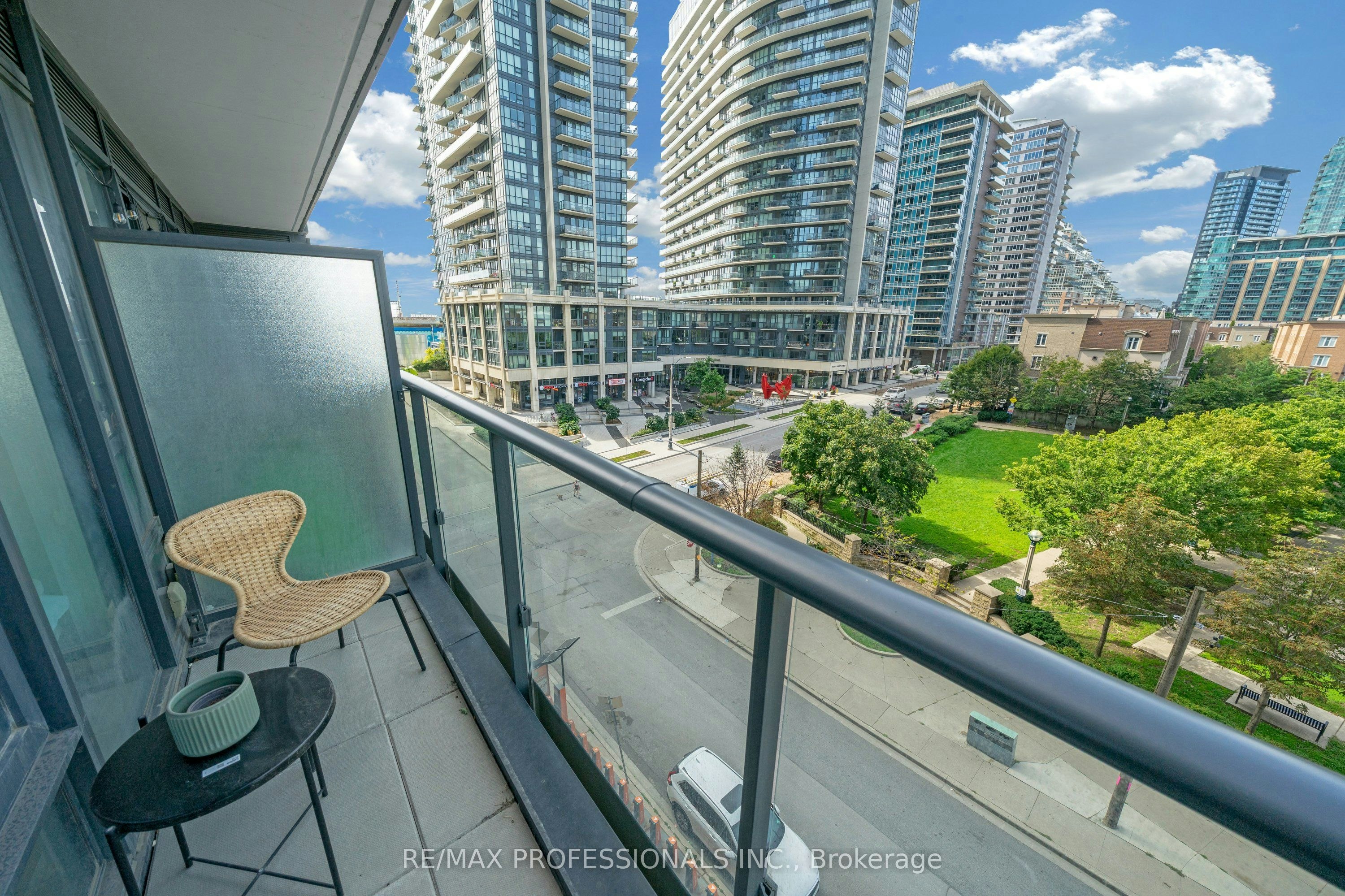311-19 Western Battery Road, Toronto, ON, M6K 3S4 - 38