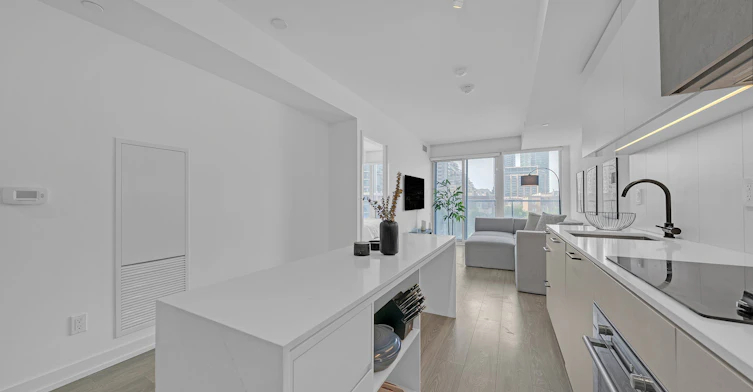 311-19 Western Battery Road, Toronto, ON, M6K 3S4 - 32