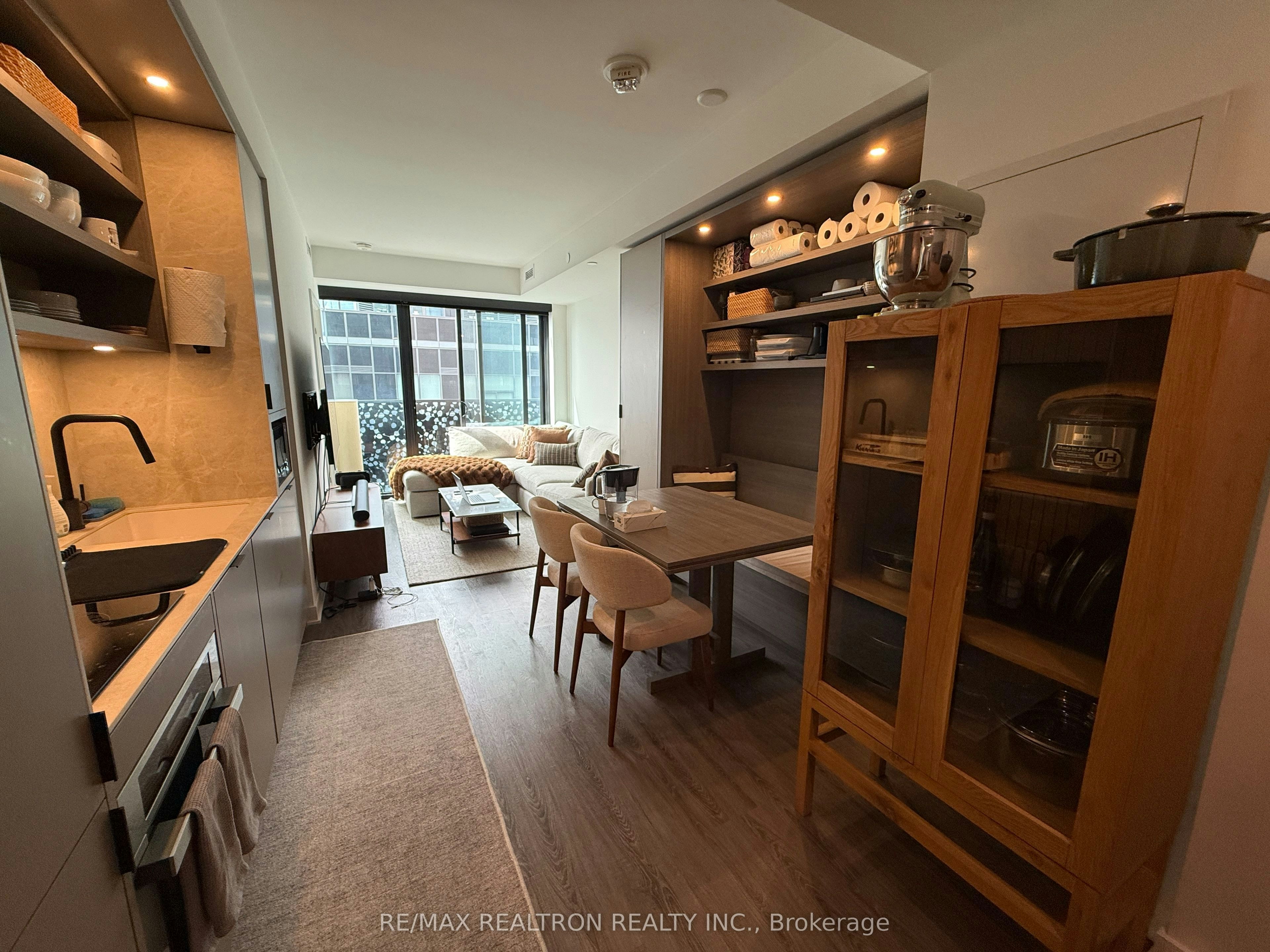 4706-55 Charles Street E, Toronto, ON, M4Y 0J1 - 2