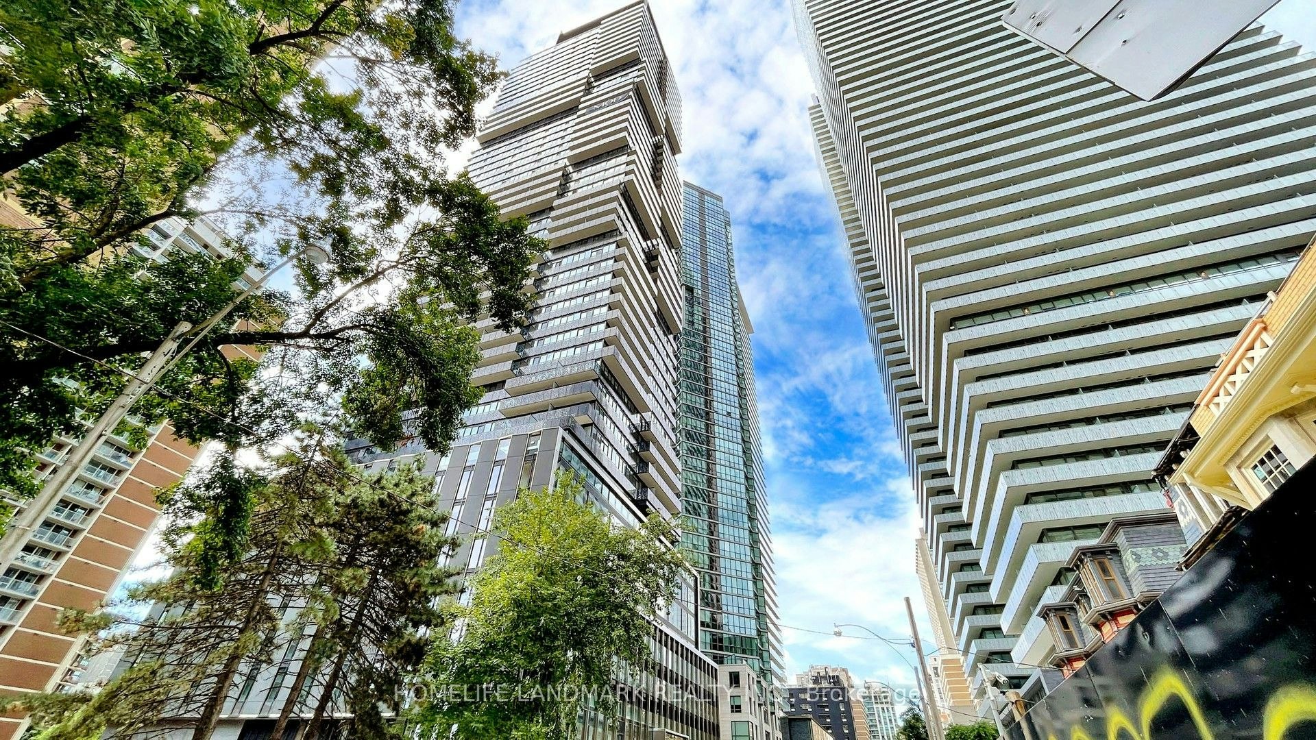 TH05-55 Charles Street E, Toronto, ON, M4Y 0J1