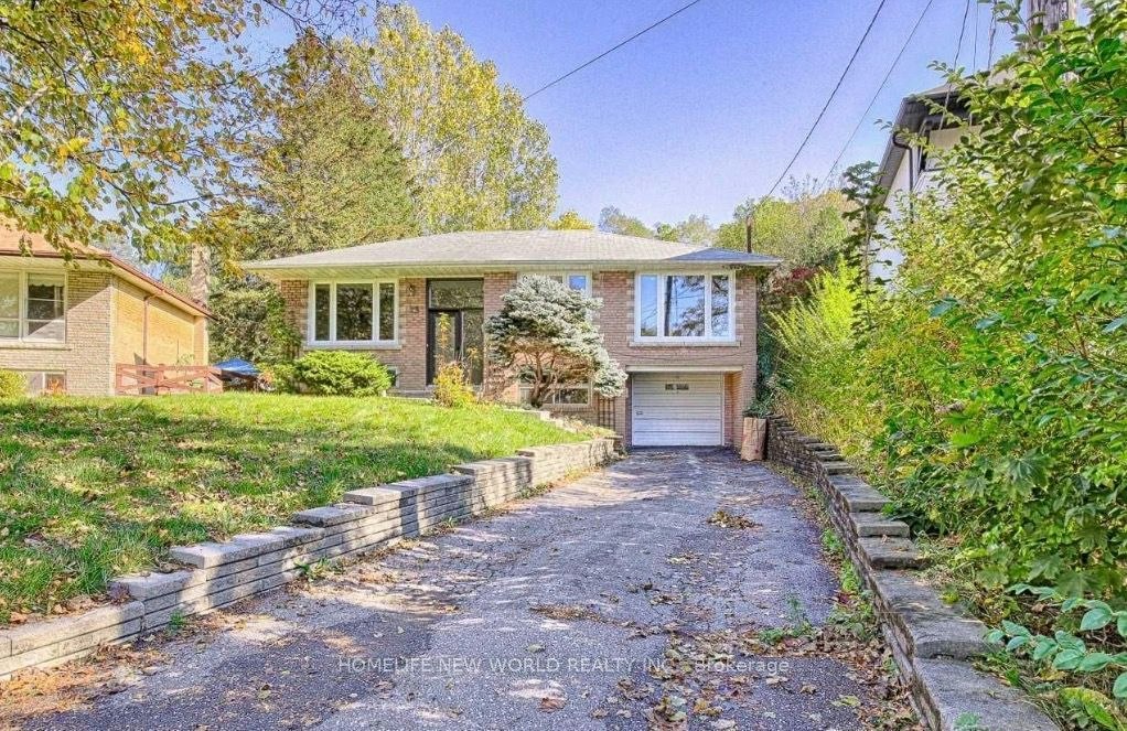 23 Chase Road, Toronto, ON, M2J 2S1 - 2