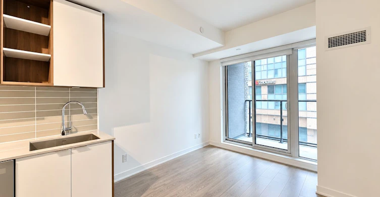 304-543 Richmond Street W, Toronto, ON, M5V 1Y6 - 3
