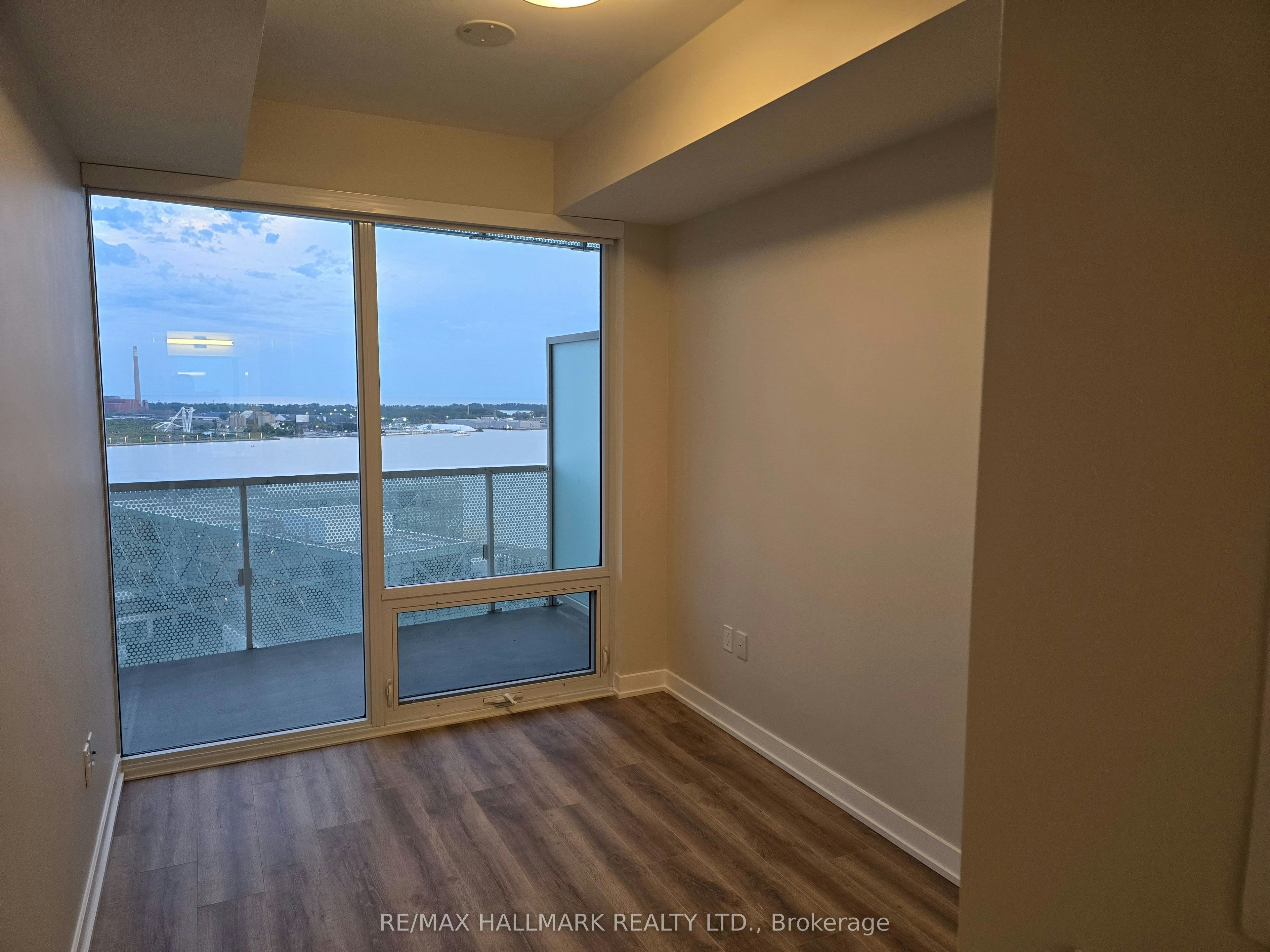 2210-15 Queens Quay E, Toronto, ON, M5E 0A4 - 6