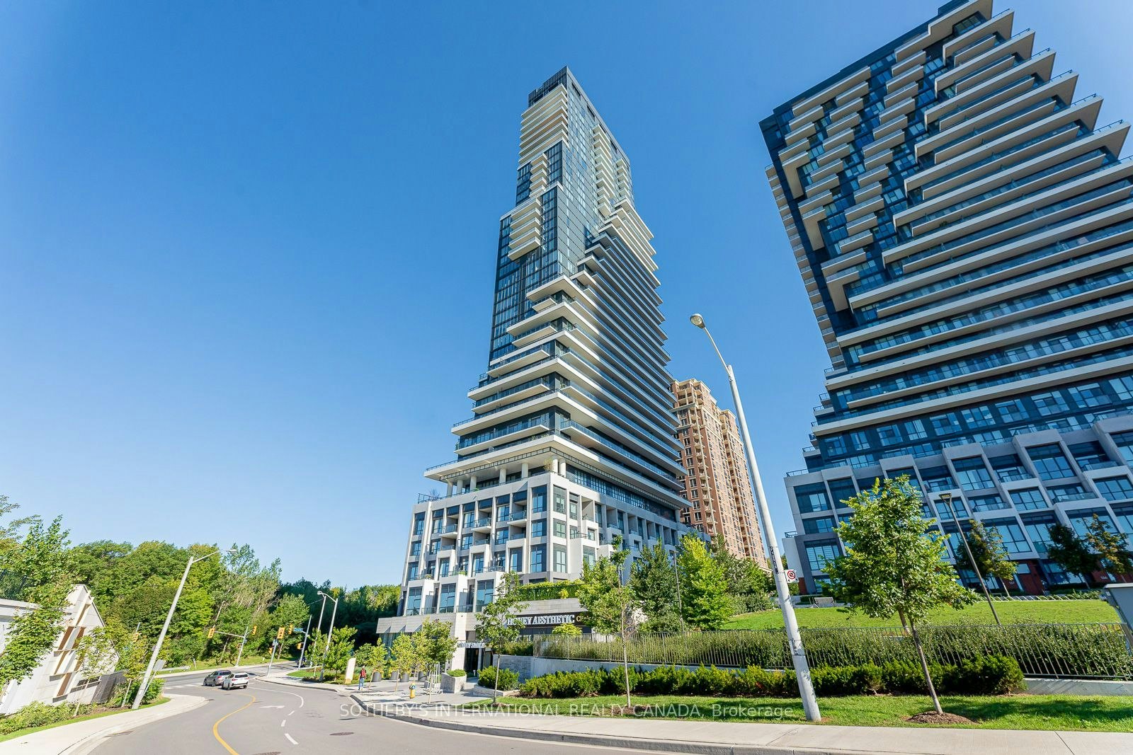 3009-10 Inn ON The Park Drive, Toronto, ON, M3C 0P9