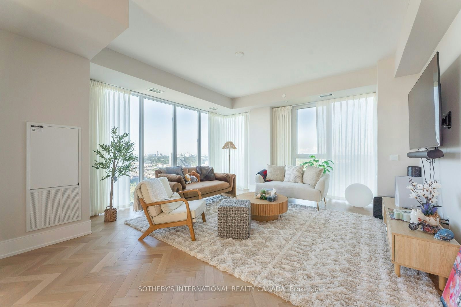 3009-10 Inn ON The Park Drive, Toronto, ON, M3C 0P9 - 3