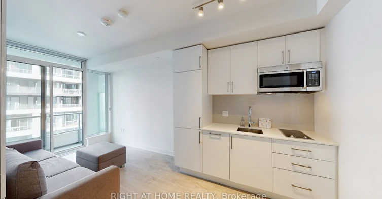 909-576 Front Street W, Toronto, ON, M5V 1C1 - 14