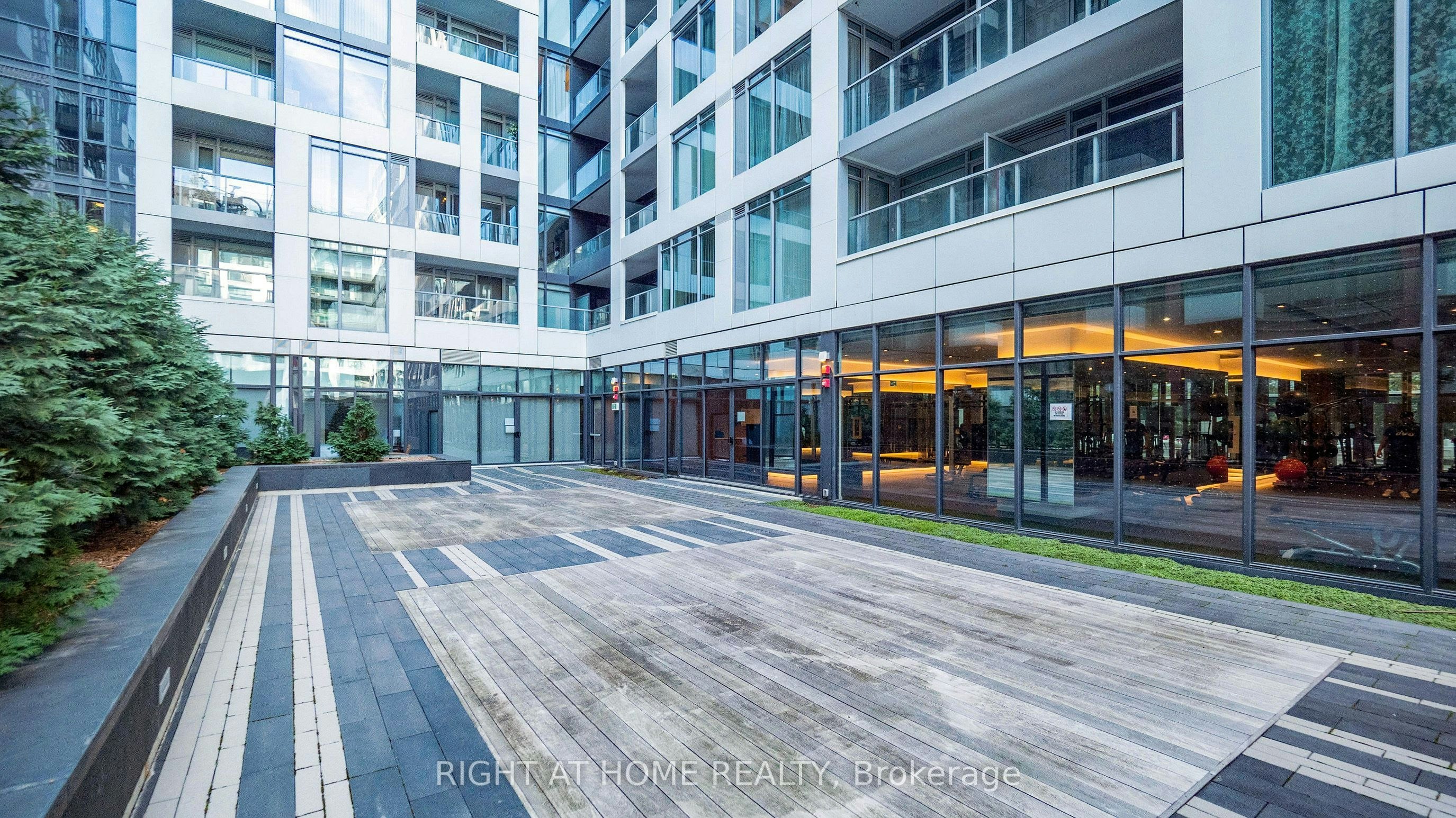 909-576 Front Street W, Toronto, ON, M5V 1C1 - 35
