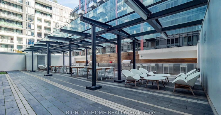 909-576 Front Street W, Toronto, ON, M5V 1C1 - 34