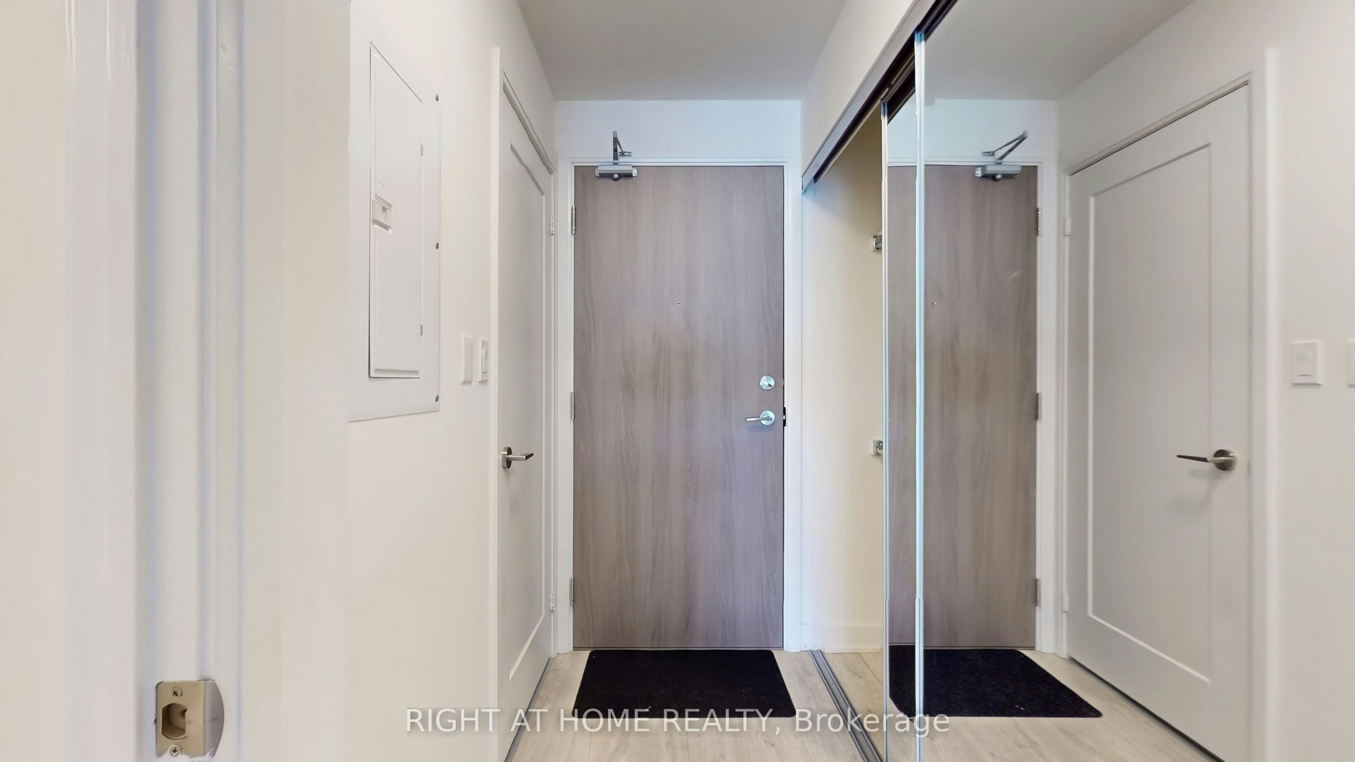 909-576 Front Street W, Toronto, ON, M5V 1C1 - 21