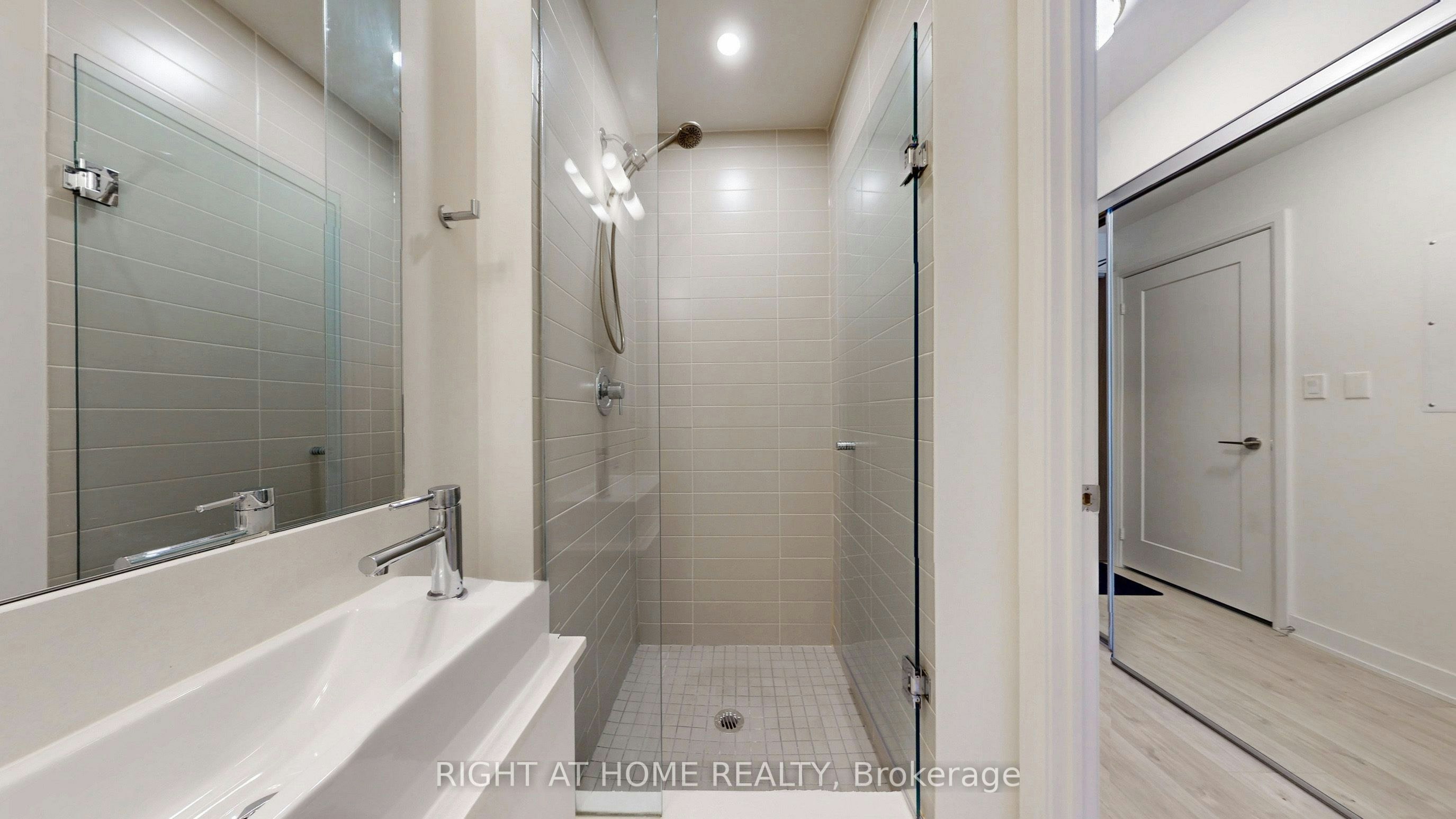 909-576 Front Street W, Toronto, ON, M5V 1C1 - 19
