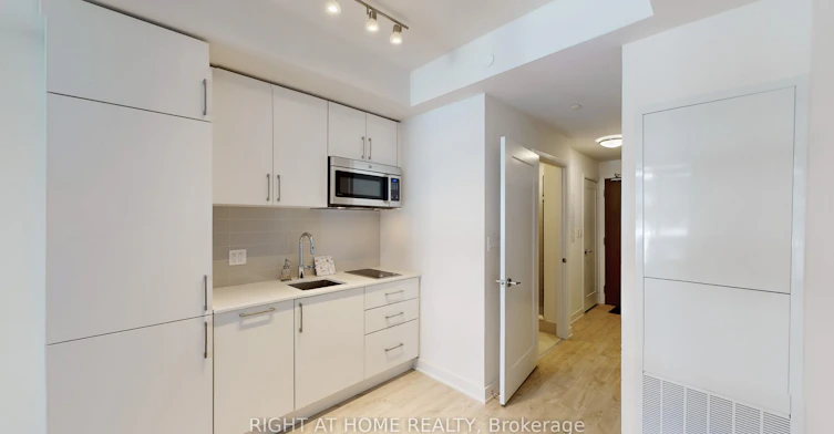 909-576 Front Street W, Toronto, ON, M5V 1C1 - 13