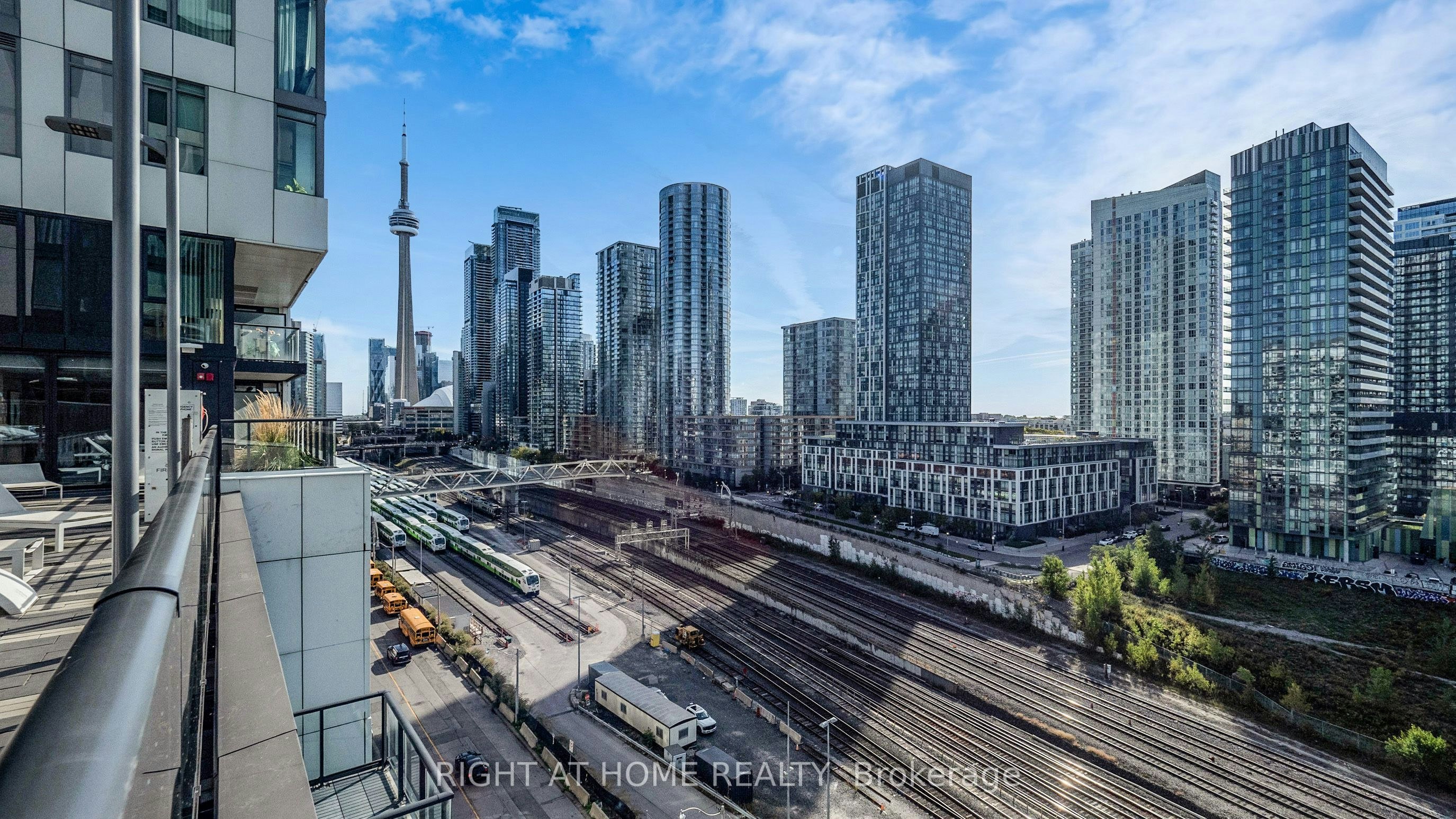 909-576 Front Street W, Toronto, ON, M5V 1C1 - 40