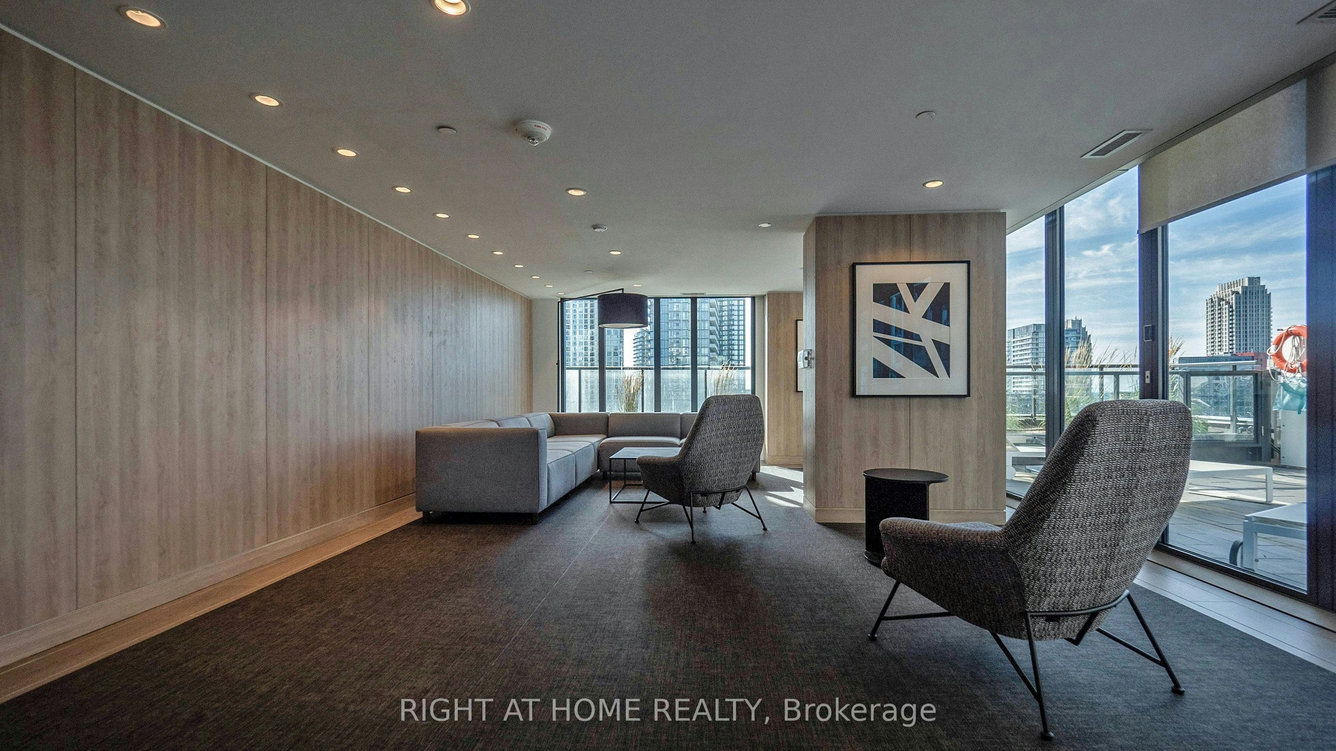 909-576 Front Street W, Toronto, ON, M5V 1C1 - 32