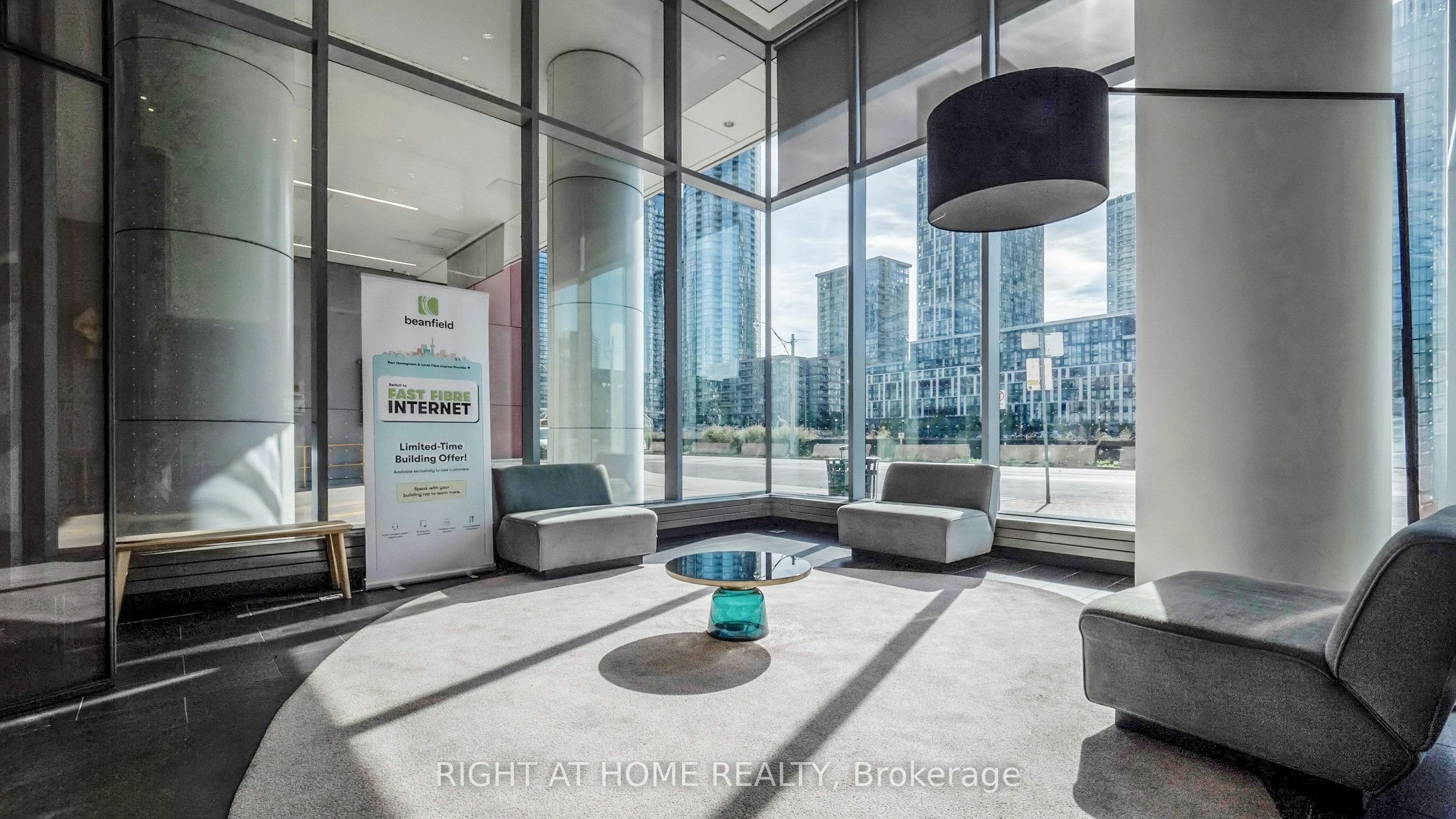 909-576 Front Street W, Toronto, ON, M5V 1C1 - 3