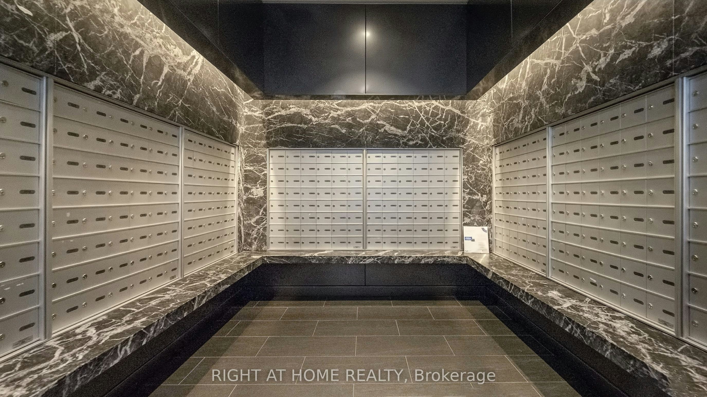 909-576 Front Street W, Toronto, ON, M5V 1C1 - 43