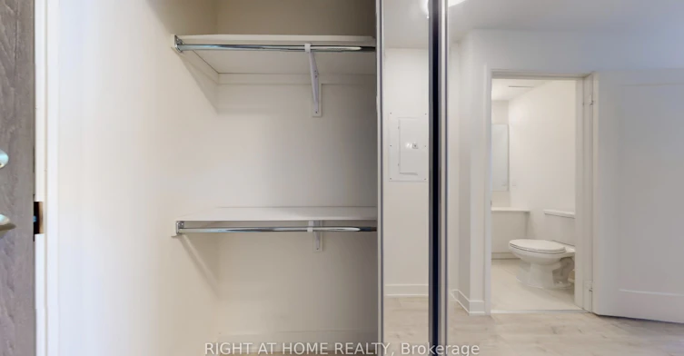 909-576 Front Street W, Toronto, ON, M5V 1C1 - 17
