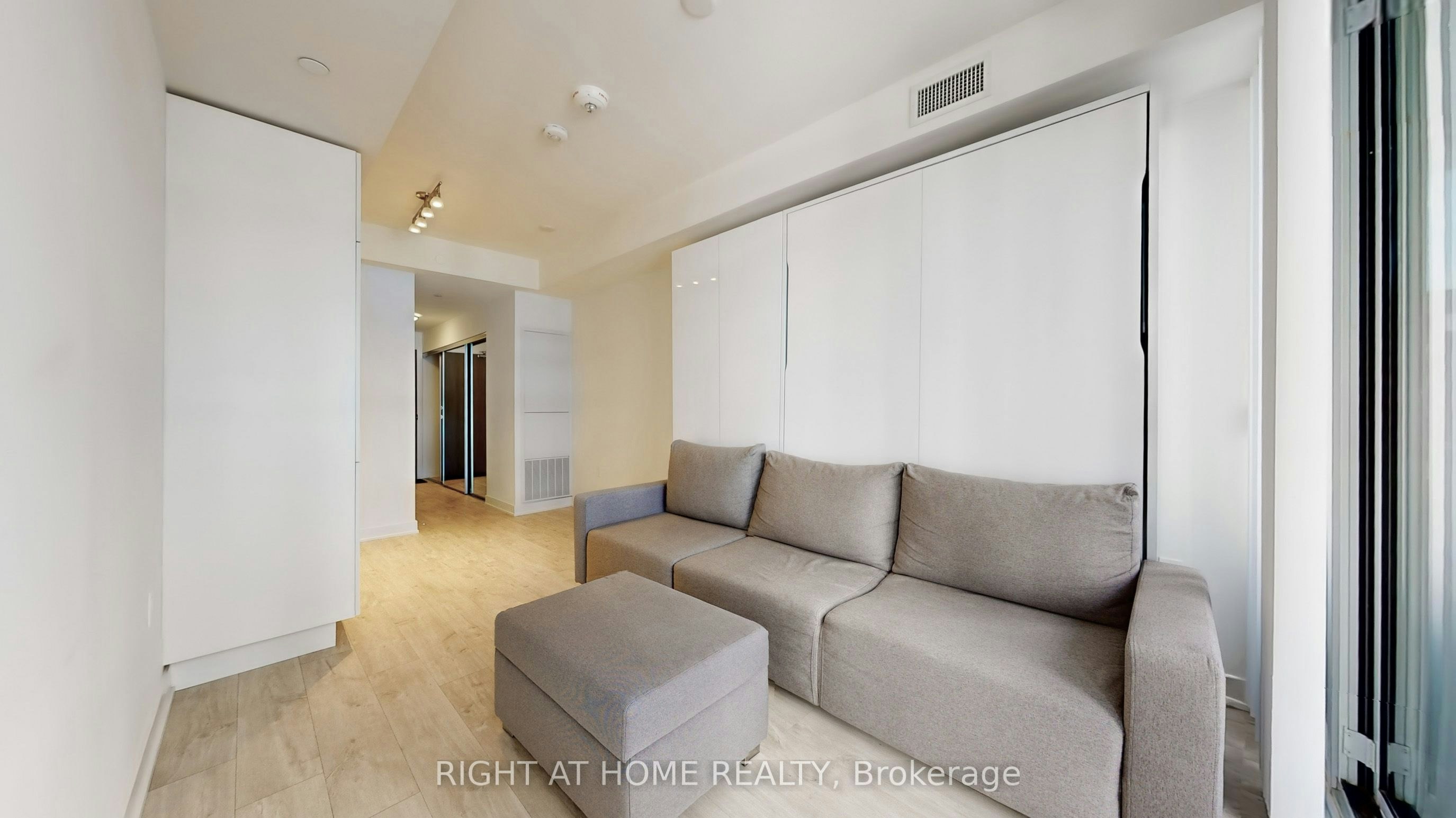 909-576 Front Street W, Toronto, ON, M5V 1C1 - 7
