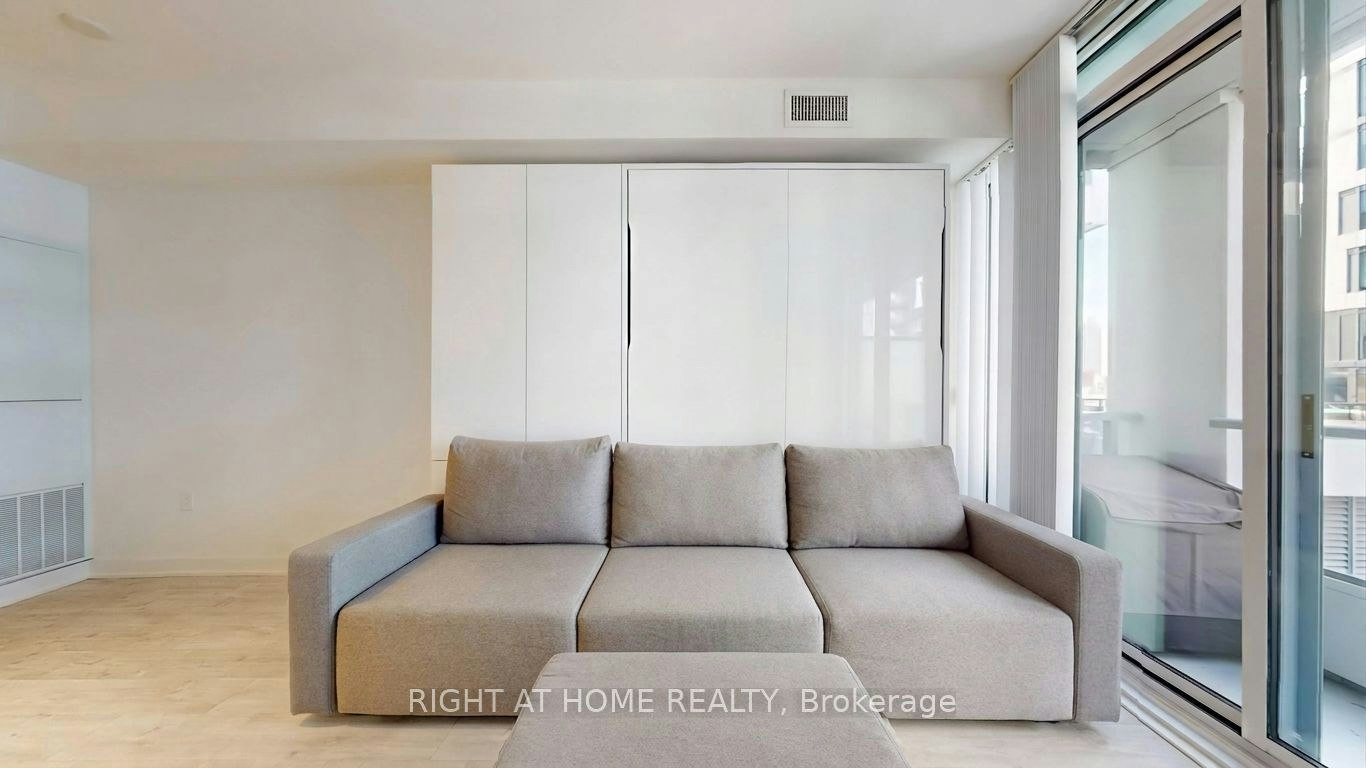 909-576 Front Street W, Toronto, ON, M5V 1C1 - 8