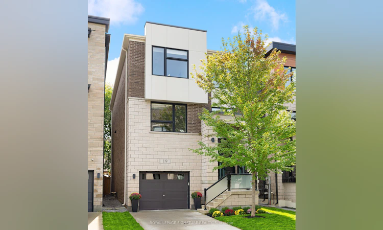 19 Hollyhock Court