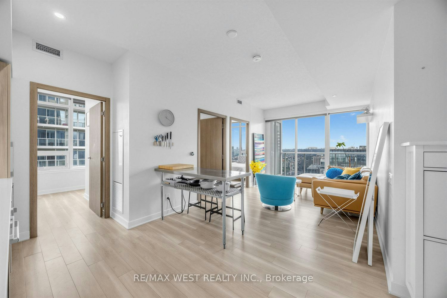 3806-17 Bathurst Street, Toronto, ON, M5V 1A5 - 7