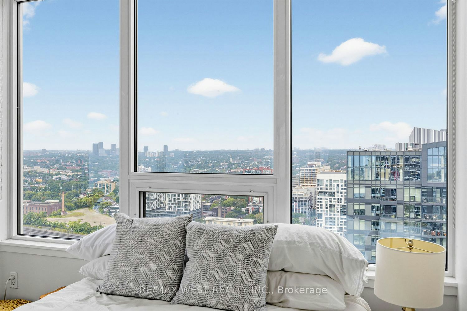 3806-17 Bathurst Street, Toronto, ON, M5V 1A5 - 13