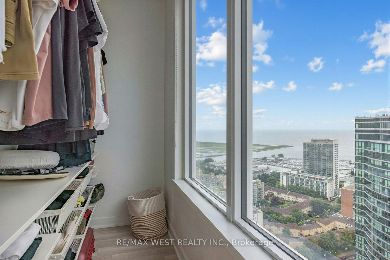 3806-17 Bathurst Street, Toronto, ON, M5V 1A5 - 14