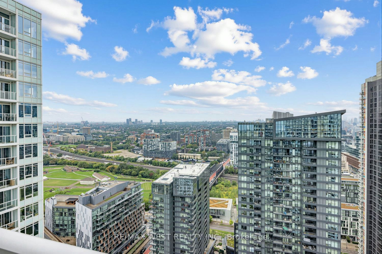 3806-17 Bathurst Street, Toronto, ON, M5V 1A5 - 20