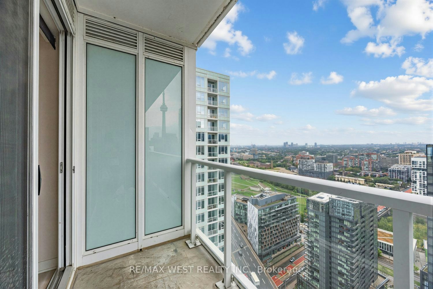 3806-17 Bathurst Street, Toronto, ON, M5V 1A5 - 18