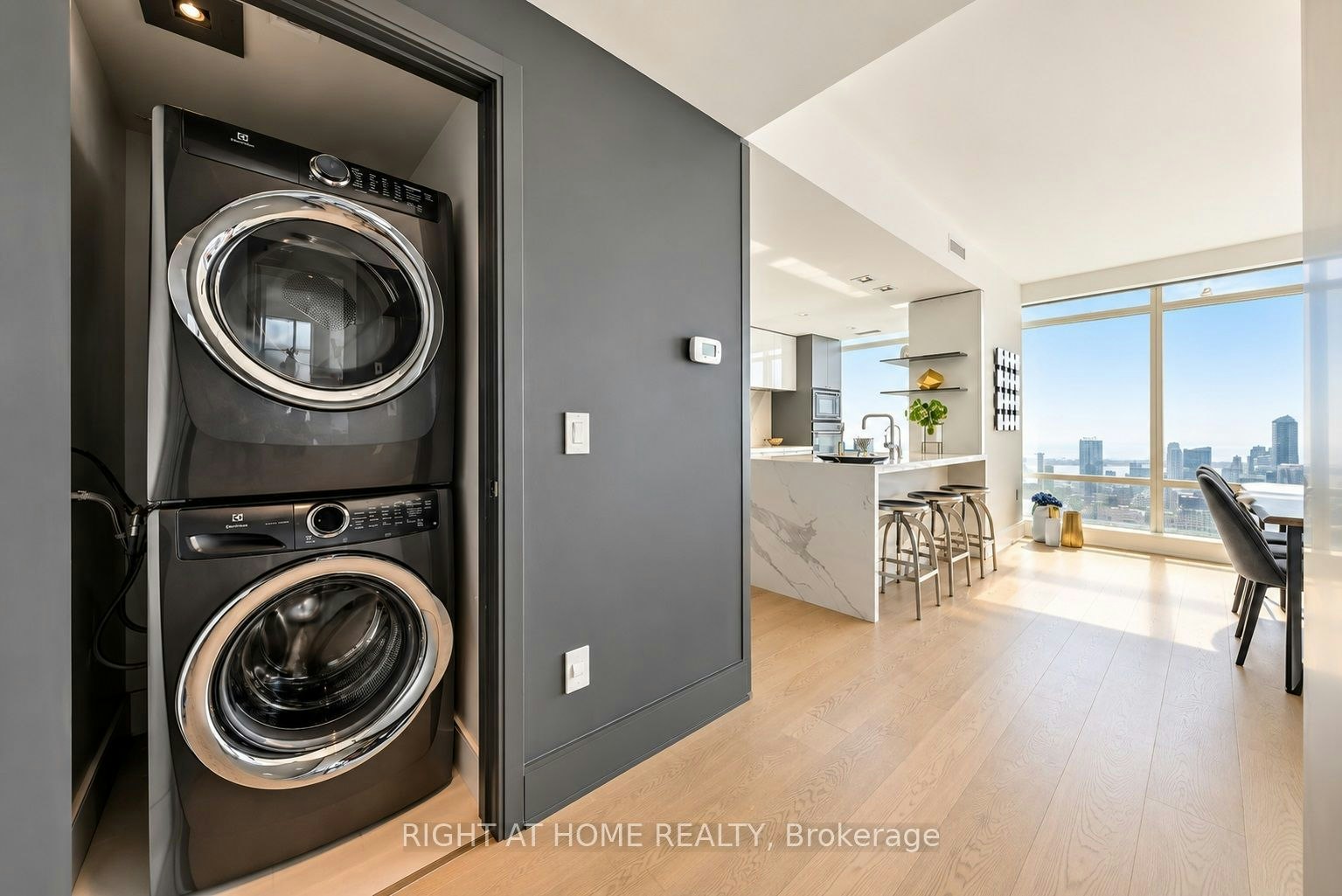 7304-1 Bloor East Street E, Toronto, ON, M4Y 2Z1 - 21