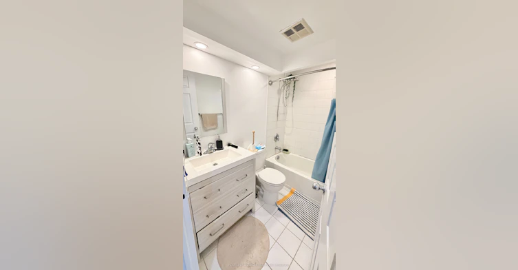 2405-99 Harbour Square, Toronto, ON, M5J 2H2 - 12