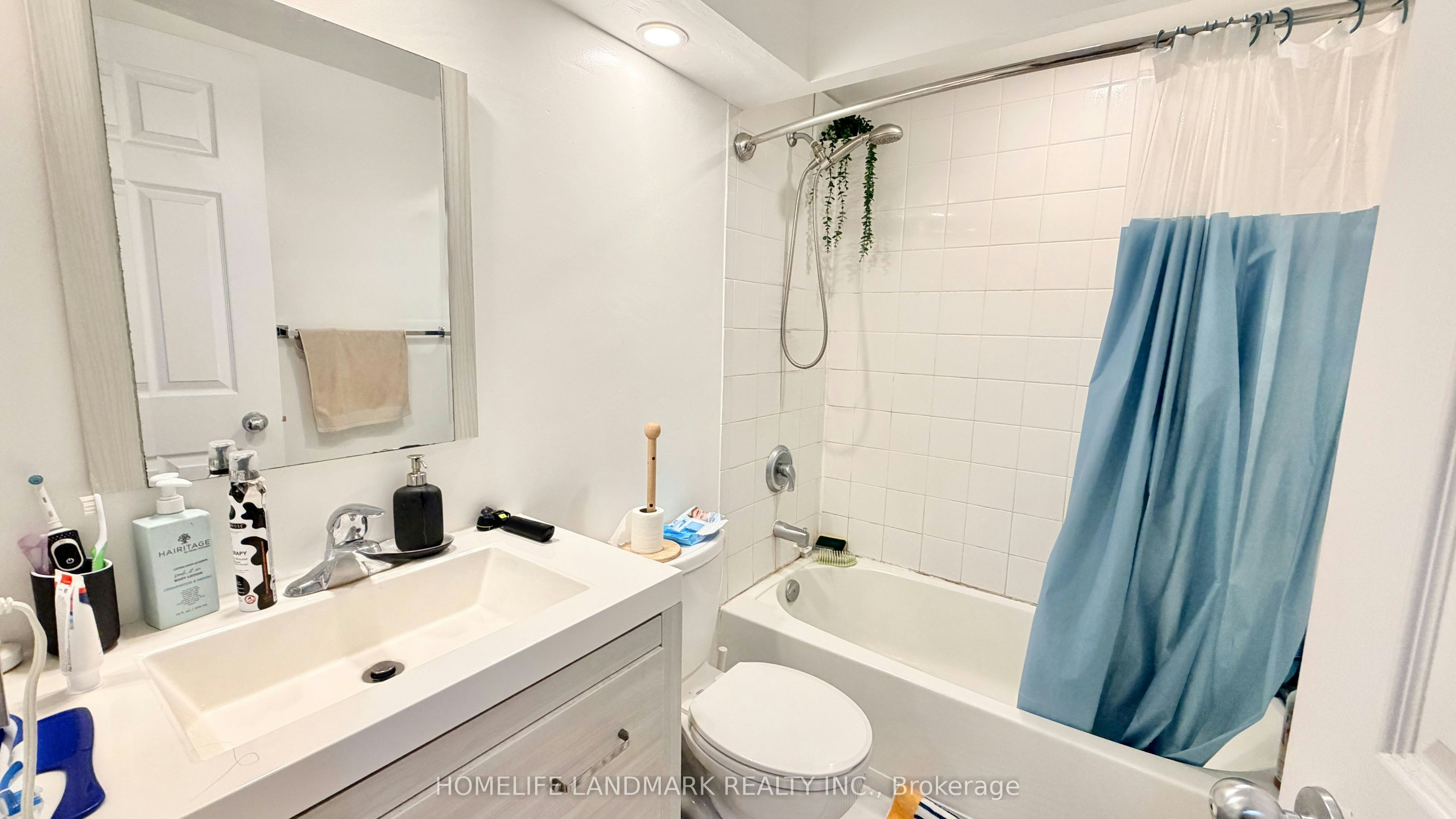 2405-99 Harbour Square, Toronto, ON, M5J 2H2 - 11