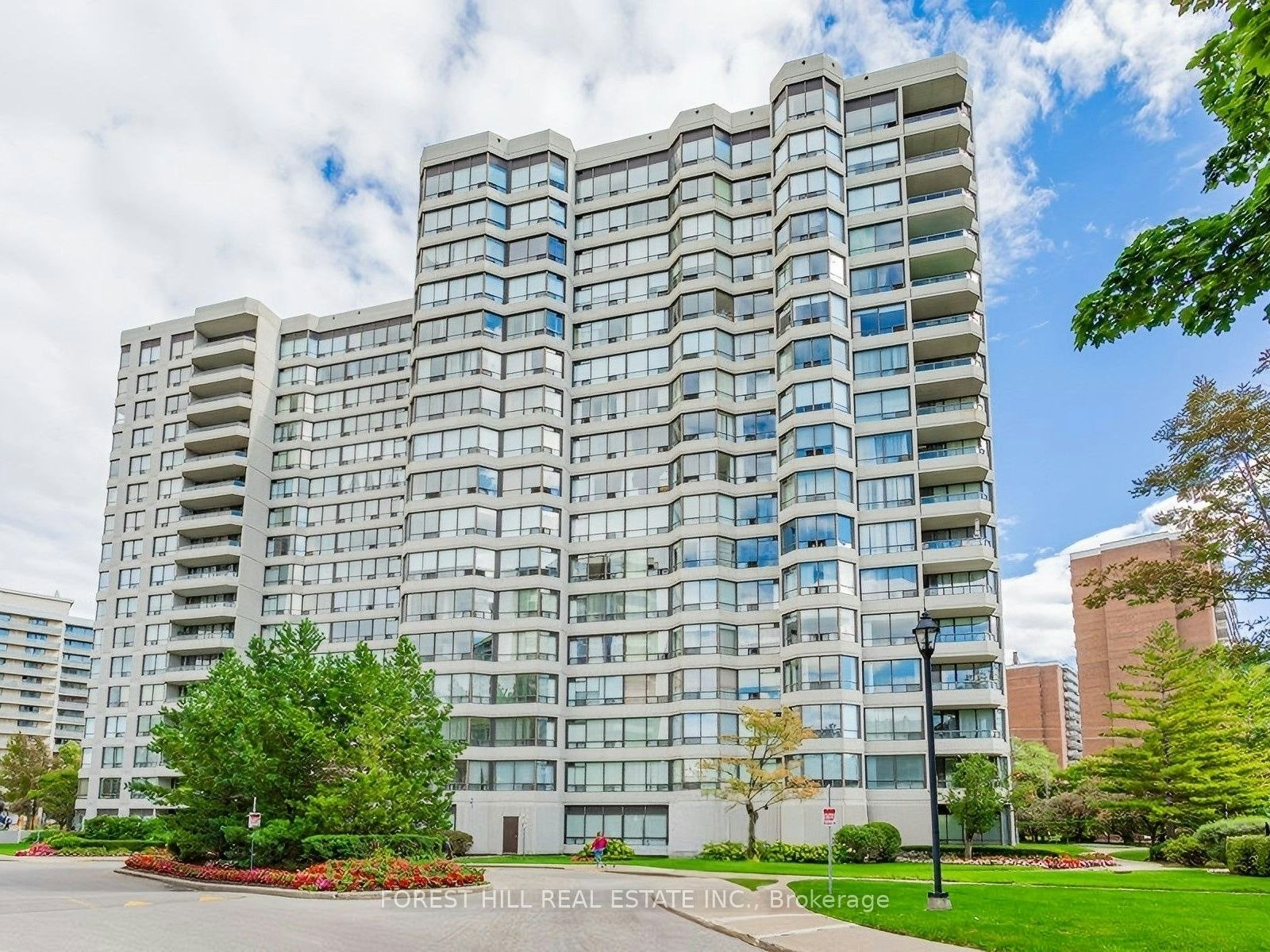 907-1101 Steeles Avenue W, Vaughan, ON, M2R 3W5