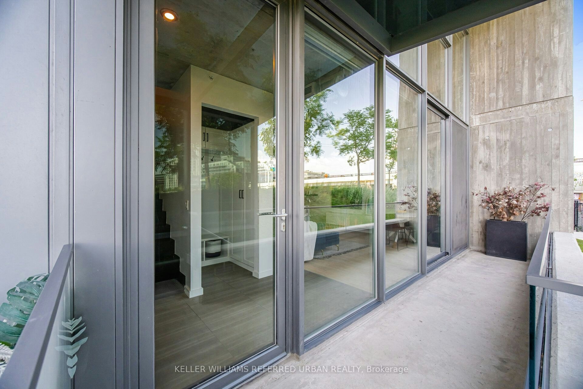Th105-170 Bayview Avenue, Toronto, ON, M5A 0M4