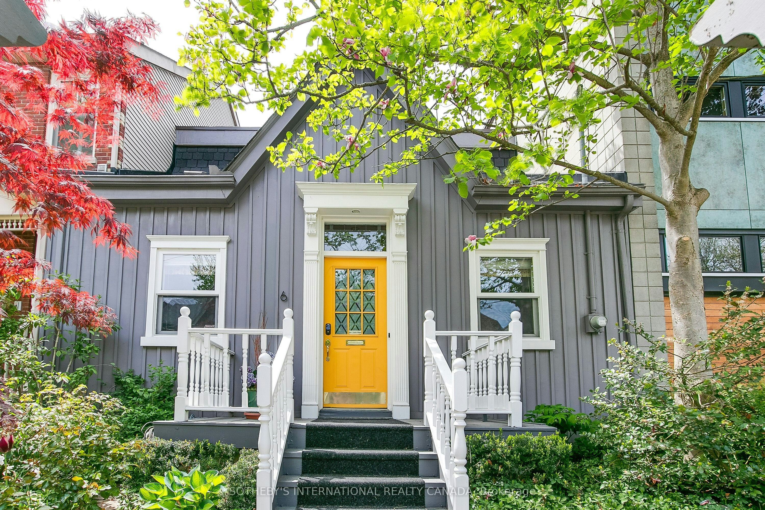 6 Bowman Street, Toronto, ON, M4X 1T9