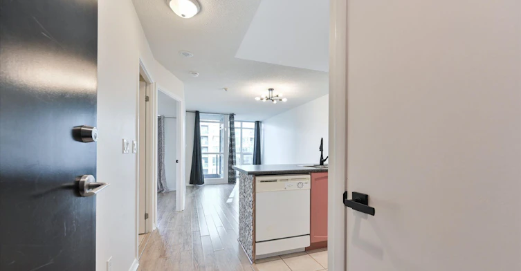 905-231 Fort York Boulevard, Toronto, ON, M5V 1B2 - 9
