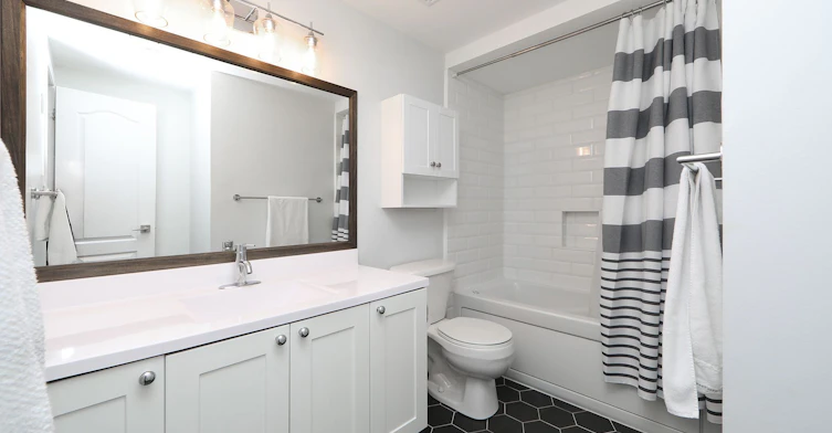 Th 10-78 Carr Street, Toronto, ON, M5T 1B7 - 20