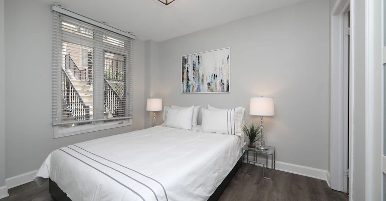 Th 10-78 Carr Street, Toronto, ON, M5T 1B7 - 16