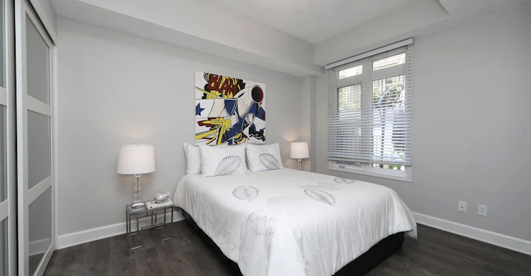 Th 10-78 Carr Street, Toronto, ON, M5T 1B7 - 18