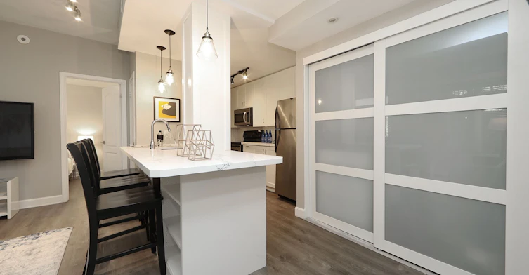 Th 10-78 Carr Street, Toronto, ON, M5T 1B7 - 12