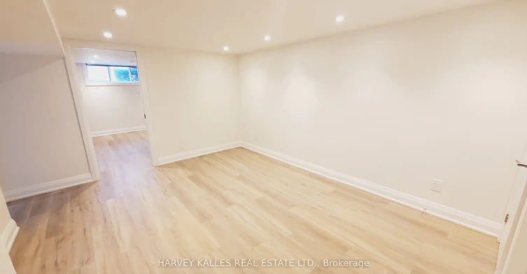 Bsmt 2-550 Glencairn Avenue, Toronto, ON, M6B 1Z4 - 3