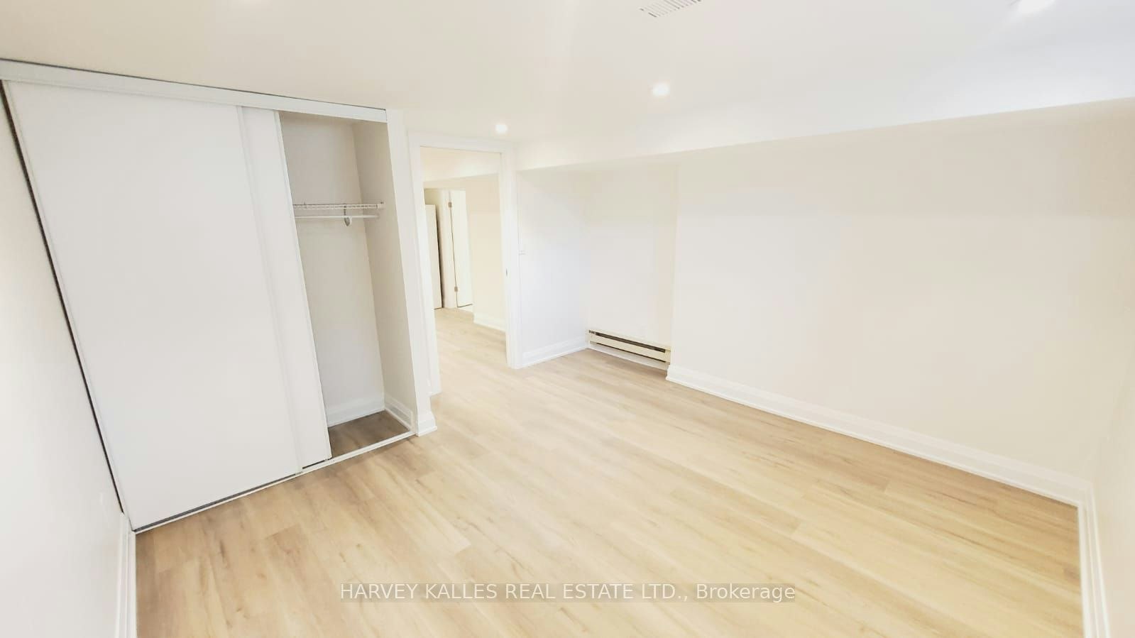 Bsmt 2-550 Glencairn Avenue, Toronto, ON, M6B 1Z4 - 10