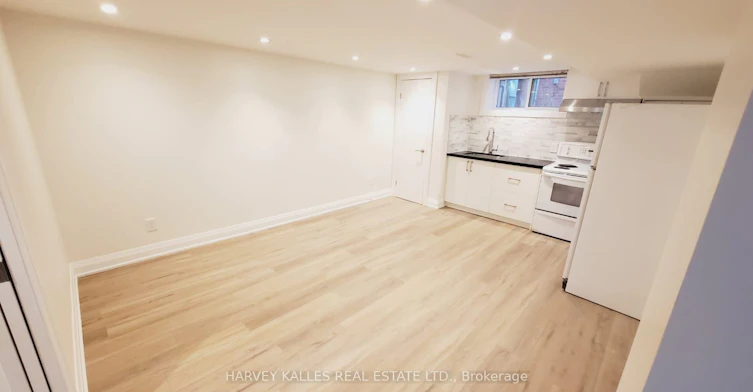 Bsmt 2-550 Glencairn Avenue, Toronto, ON, M6B 1Z4 - 9