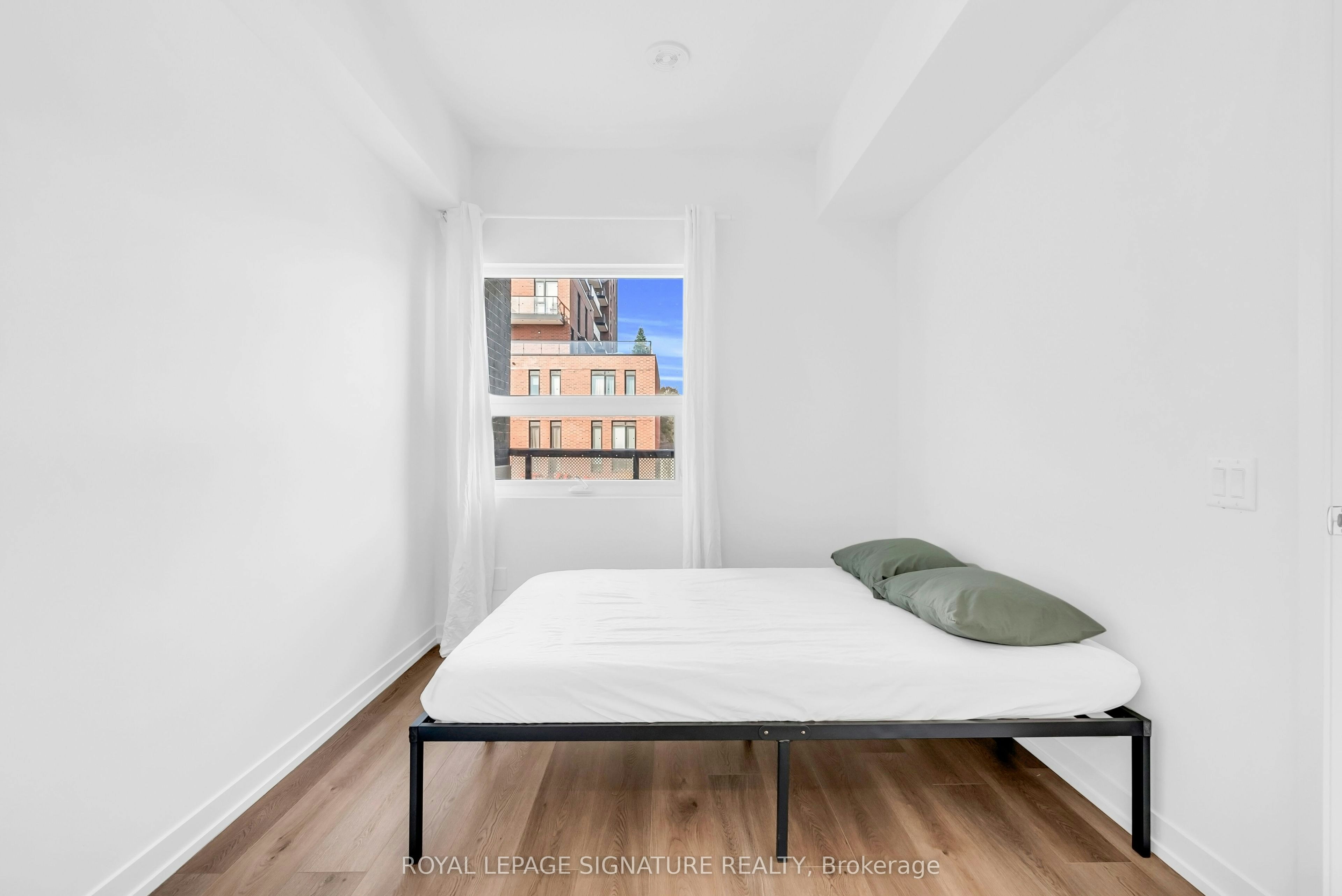 212-863 St.Clair Avenue W, Toronto, ON, M6C 0B2 - 9