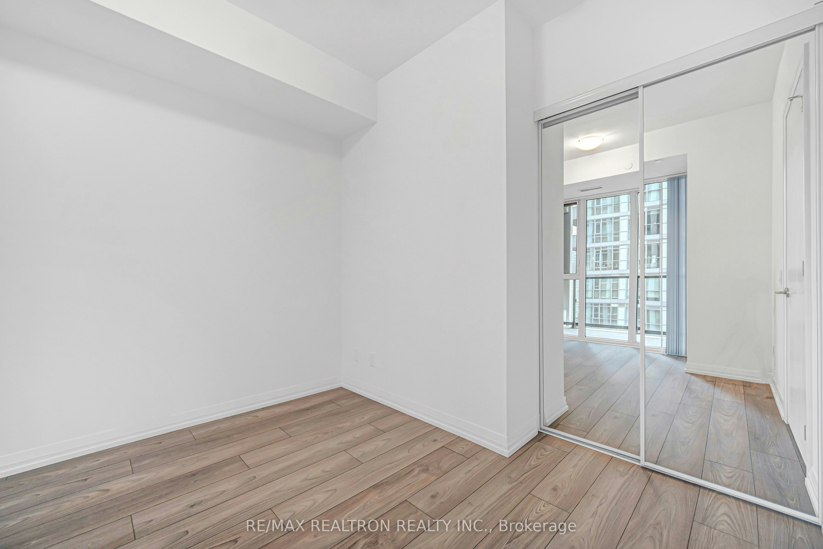 2212-400 King Street W, Toronto, ON, M5V 0X8 - 32