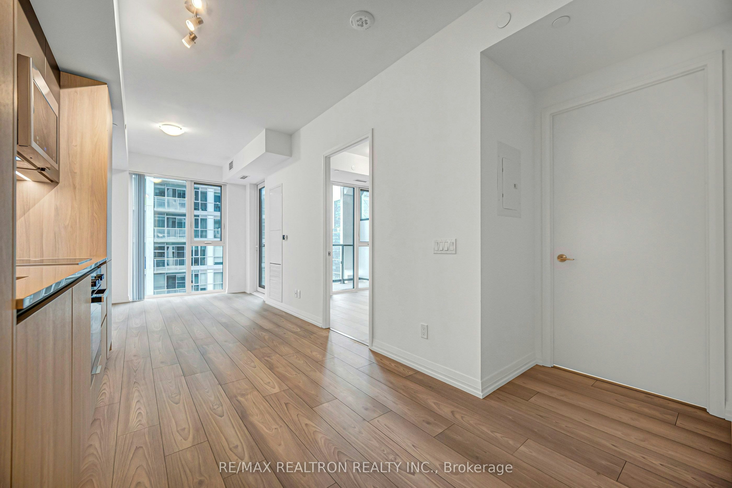 2212-400 King Street W, Toronto, ON, M5V 0X8 - 12