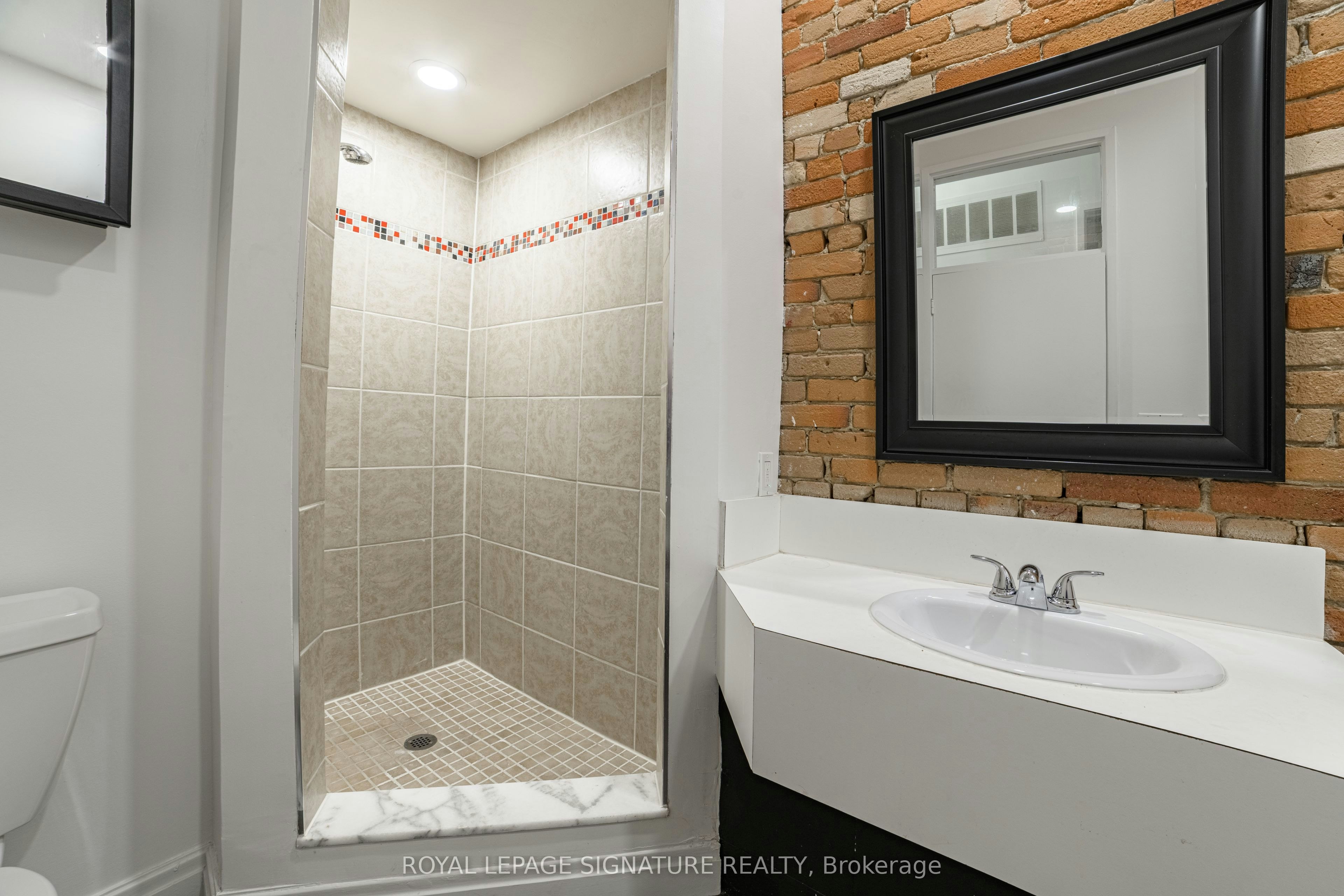 Main-103 Gloucester Street, Toronto, ON, M4Y 1M2 - 16