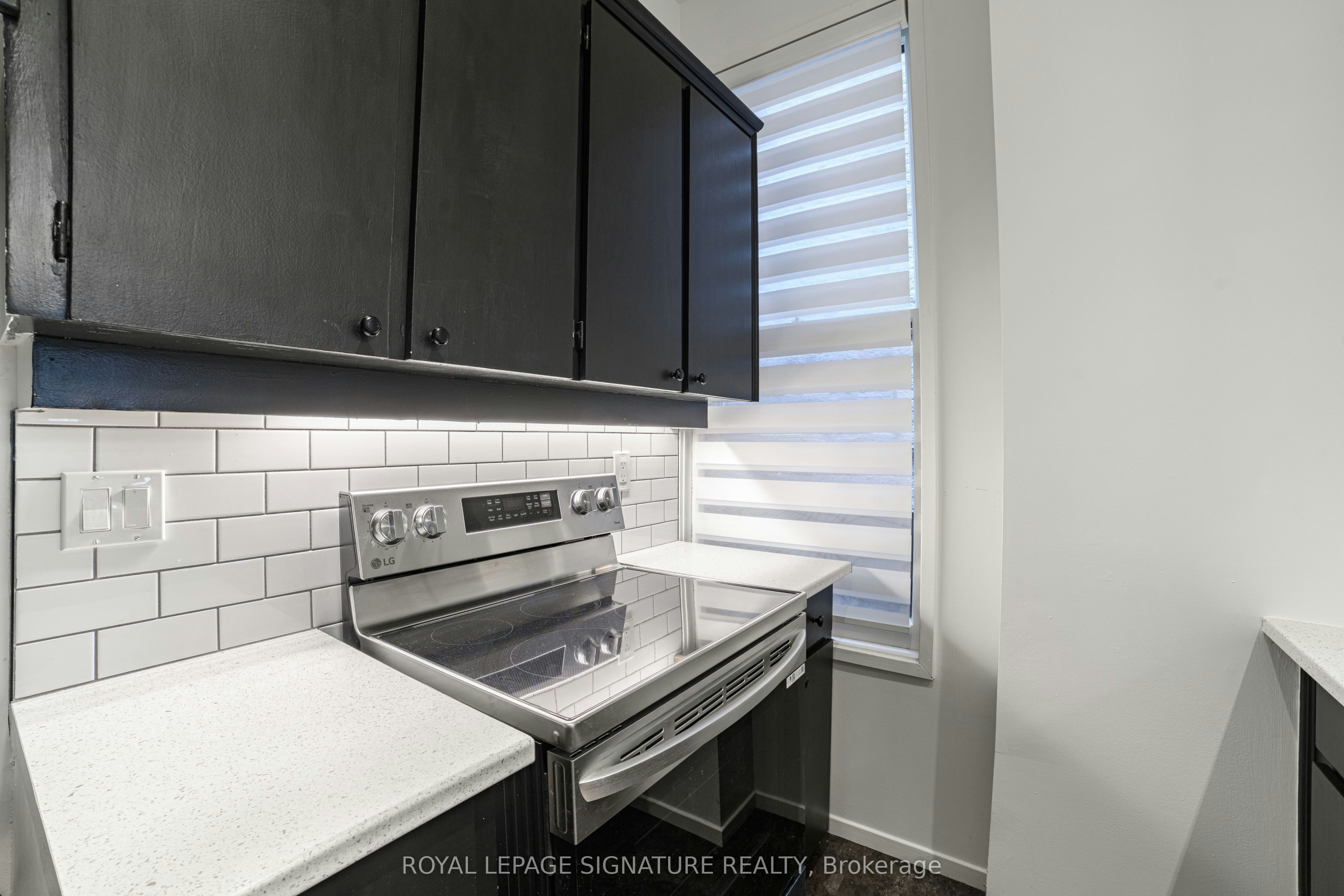 Main-103 Gloucester Street, Toronto, ON, M4Y 1M2 - 9