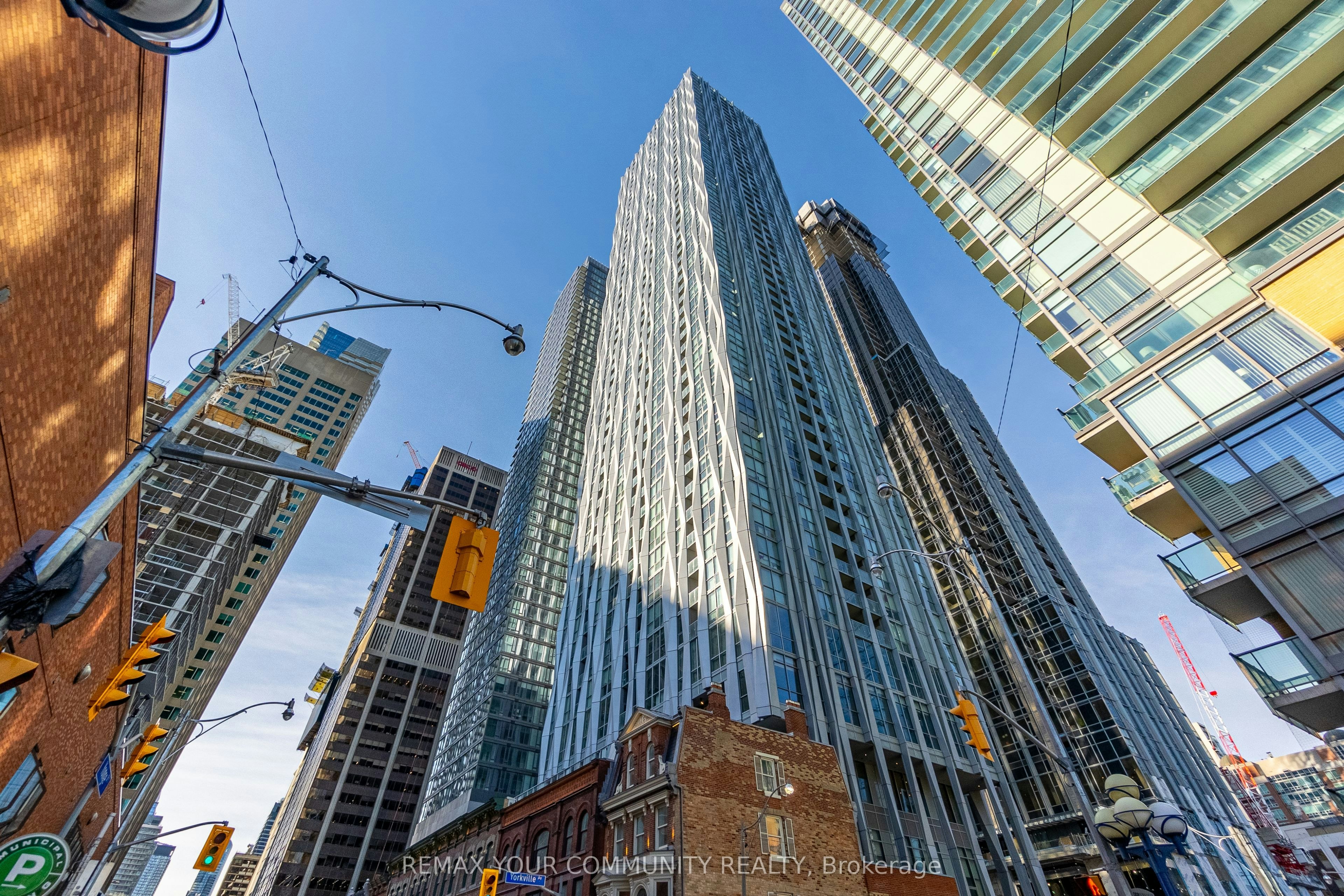 5405-1 Yorkville Avenue, Toronto, ON, M4W 0B1 - 3