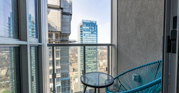 5405-1 Yorkville Avenue, Toronto, ON, M4W 0B1 - 13
